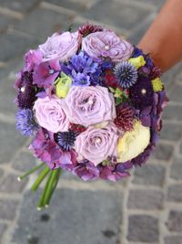 Brautstrauss in lila und rosa